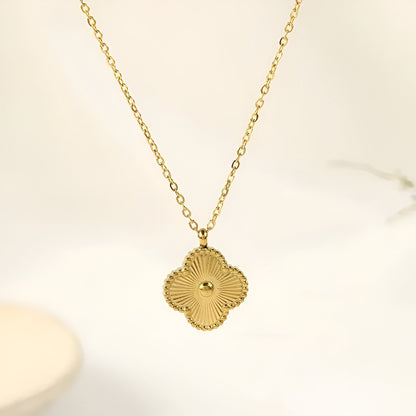 Clover necklace