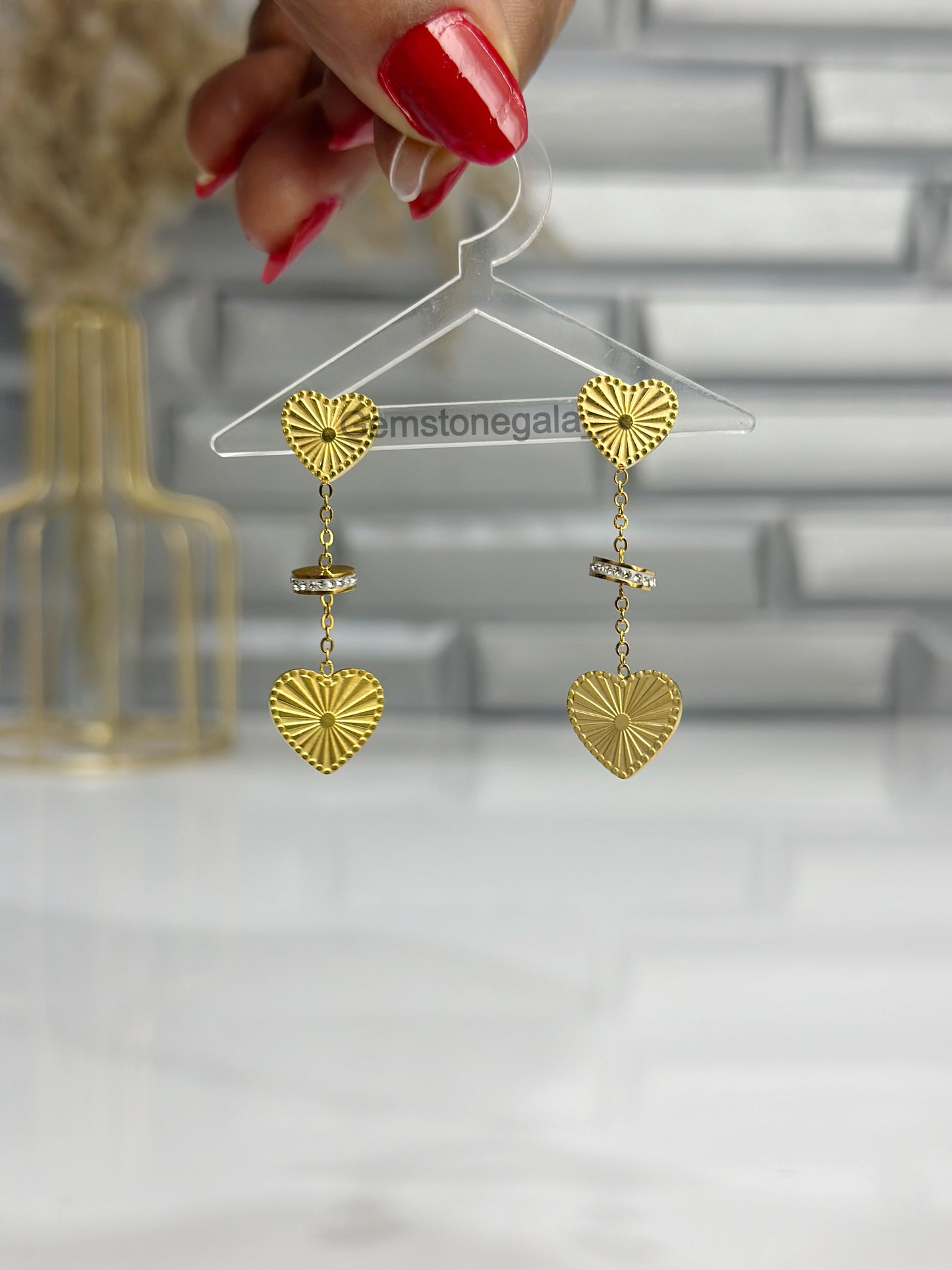 Queen Of Dangle Heart Earrings