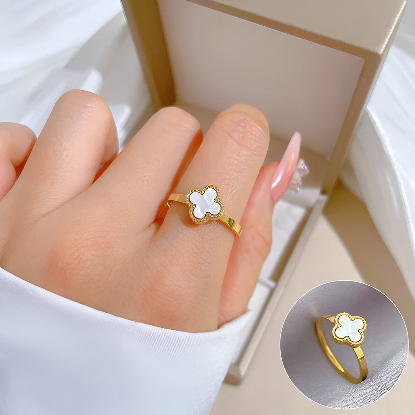 Clover Ring