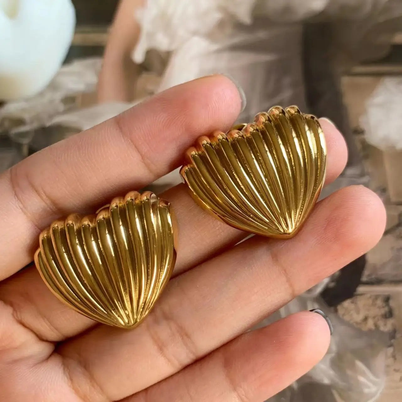 Quinn Heart Earrings