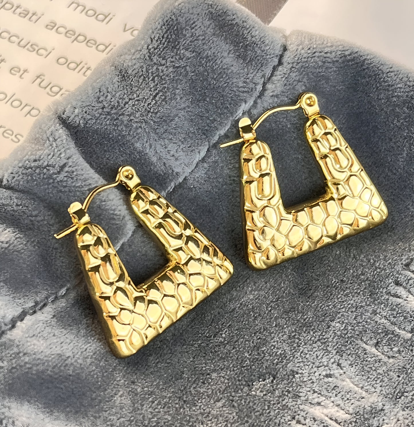 Elara Earrings