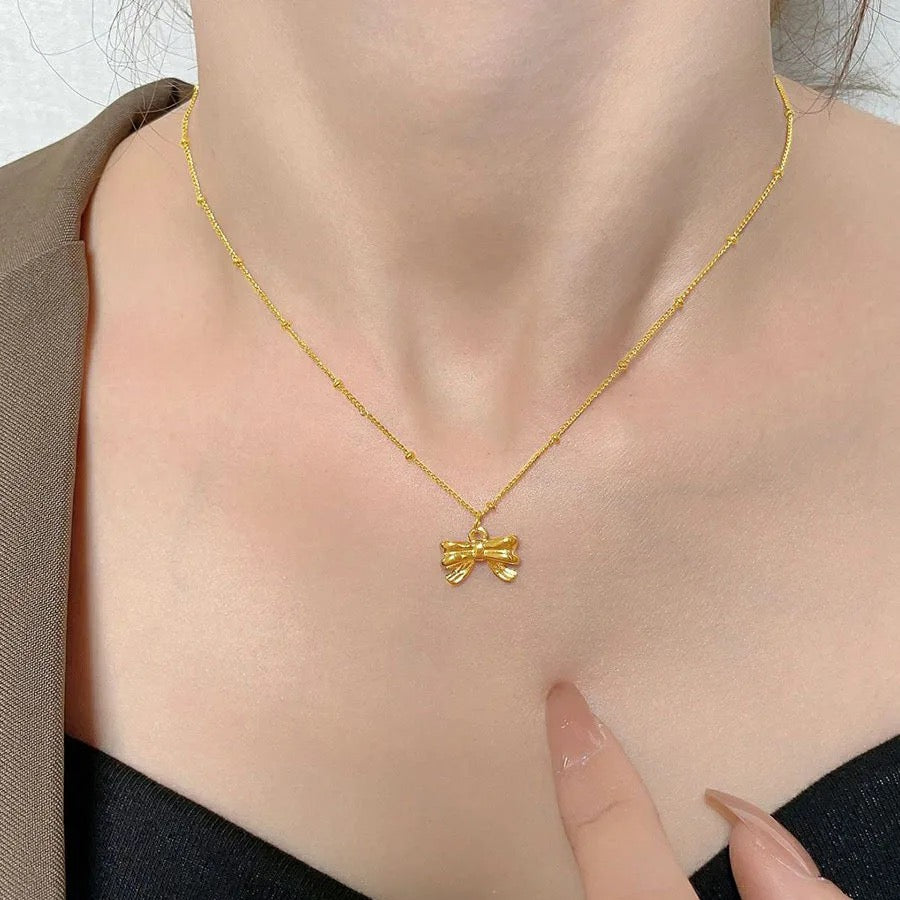 Golden Bow Necklace